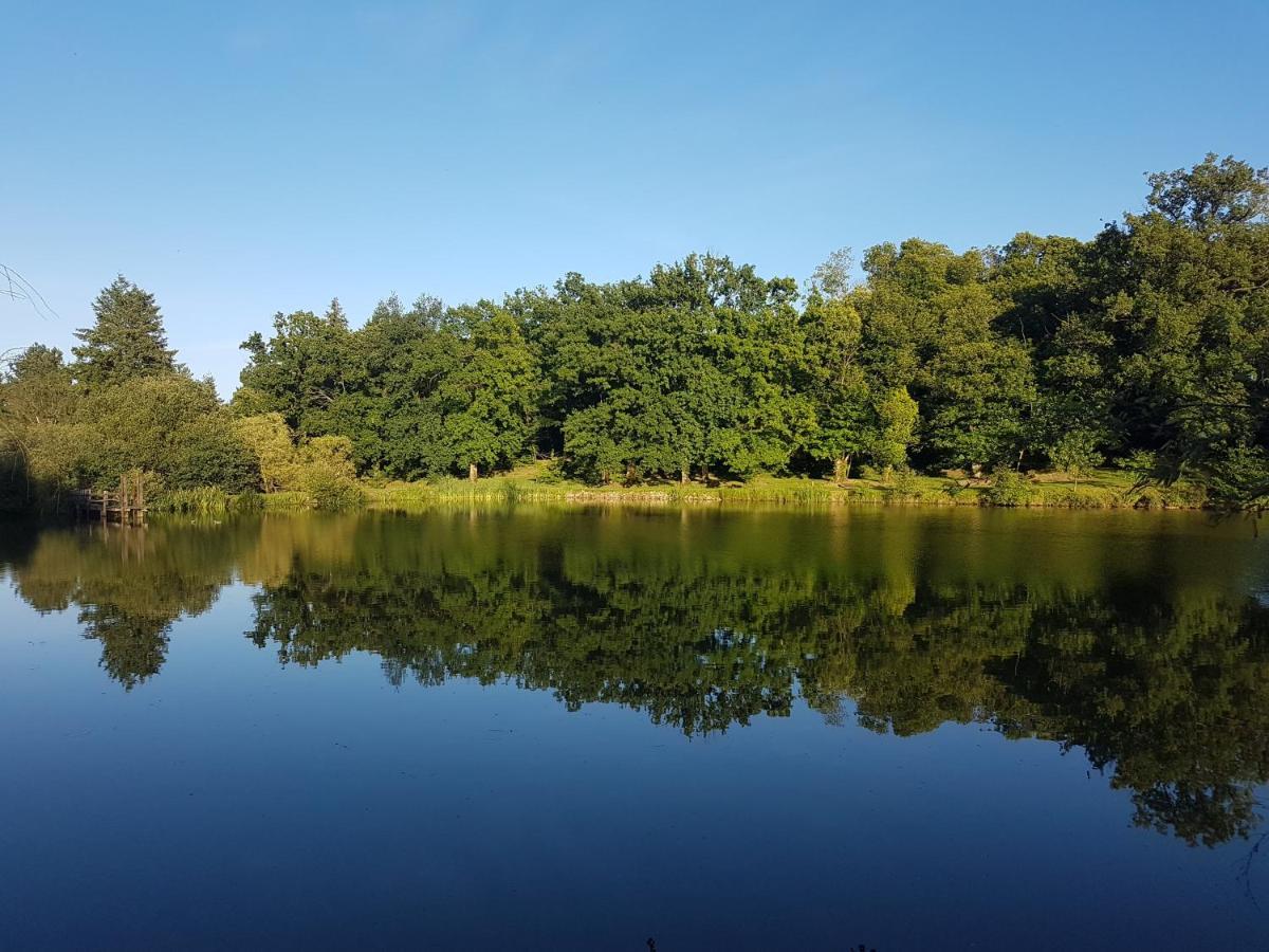 Camping De La Chagnee Saint-Aubin-le-Cloud 외부 사진