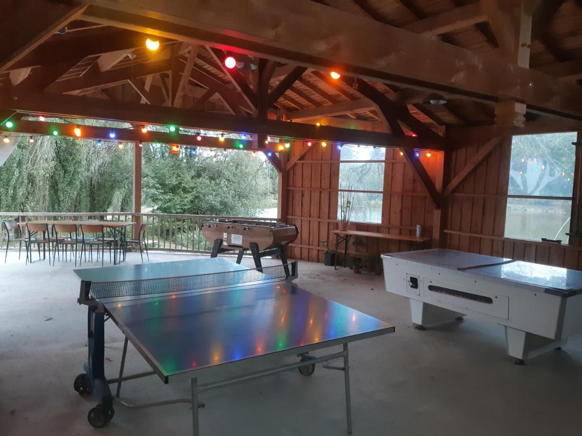 Camping De La Chagnee Saint-Aubin-le-Cloud 외부 사진